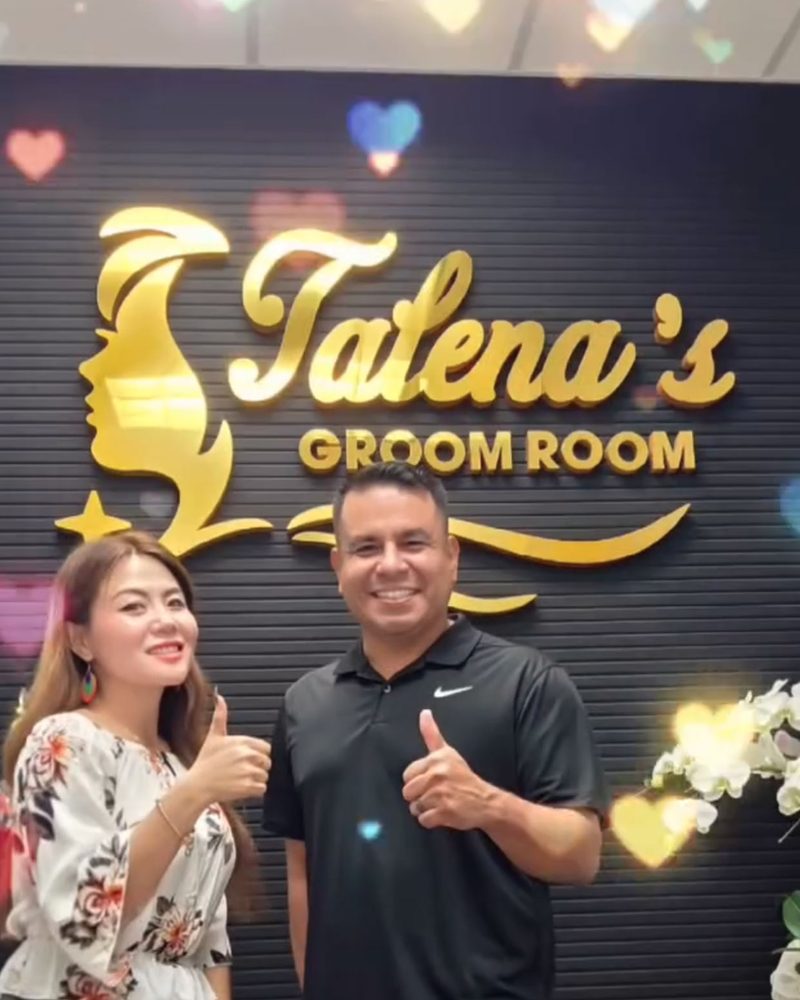 Talena with customer